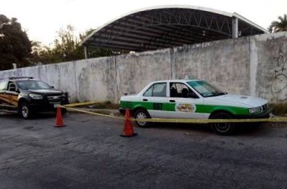 Realizan pruebas y devuelven taxi del caso Emma Molina Canto