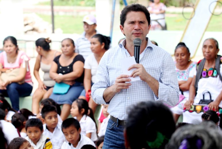 Mauricio Sahuí visita Timucuy