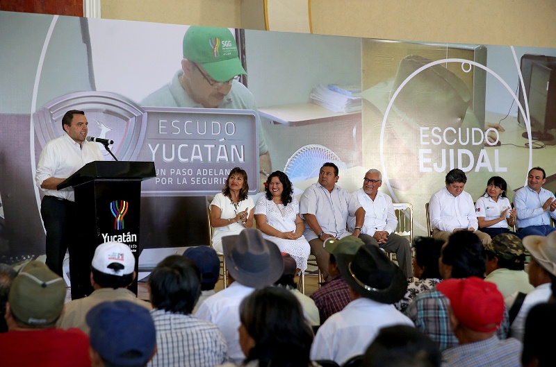 Campesinos ya cuentan con Escudo Ejidal