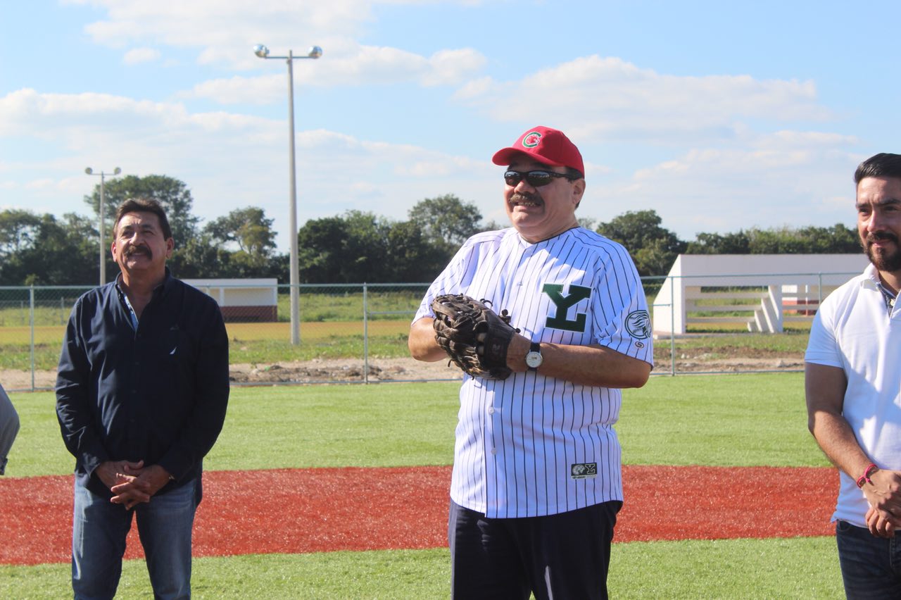 Estrena Tizimín un moderno campo de béisbol infantil