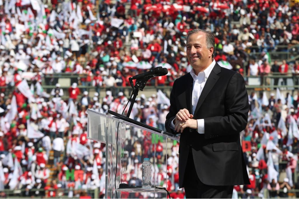 Priistas yucatecos refrendan su apoyo a Meade en la Convención Nacional de Delegados