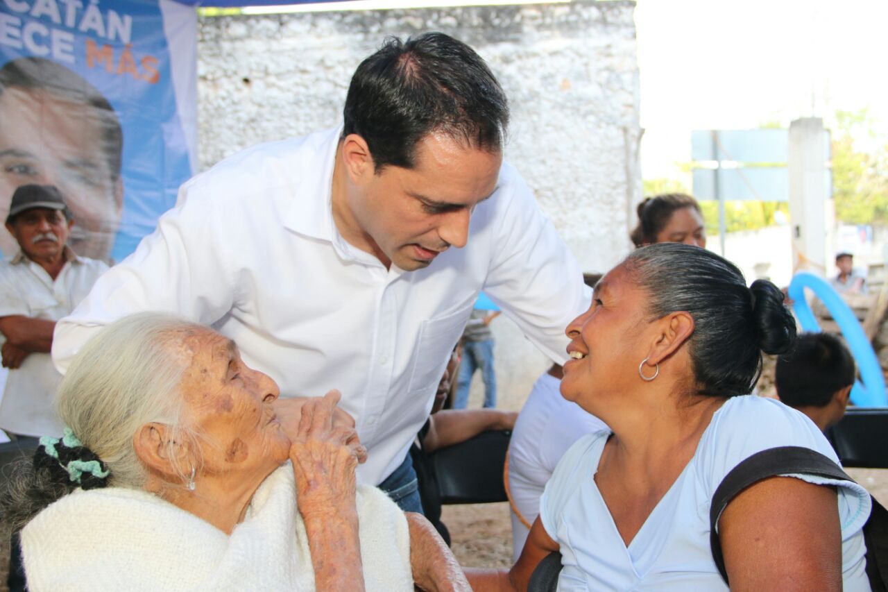 Reciben con entusiasmo a Mauricio Vila en Tunkás, Quintana Roo y Cenotillo