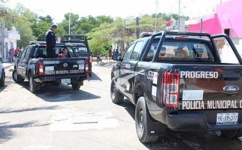 Policias acusados de muerte de un reo dicen que se cayó solo