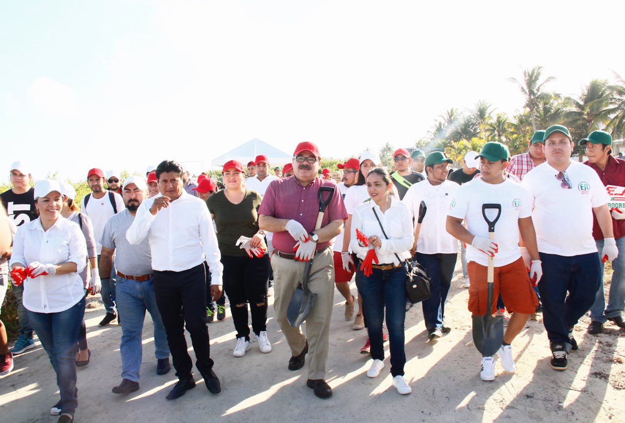 En la costa yucateca, Ramírez Marín arranca su precampaña al Senado