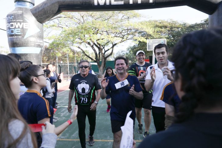 Sahuí participa en carrera deportiva de la Prepa 1