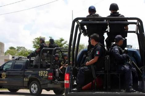 Atacan a policías a machetazos en el sur de Merida