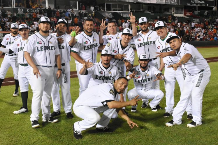 Leones de Yucatán llega a 20 triunfos y asegura la serie