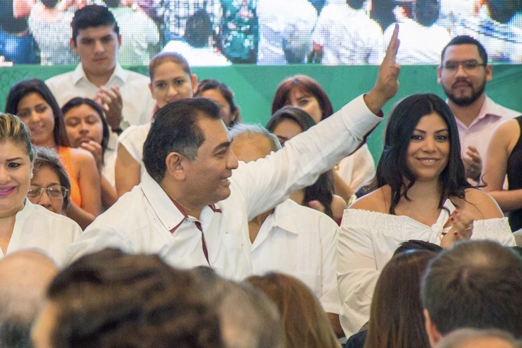 Caballero Duran presenta 15 iniciativas con los principales retos de Mérida