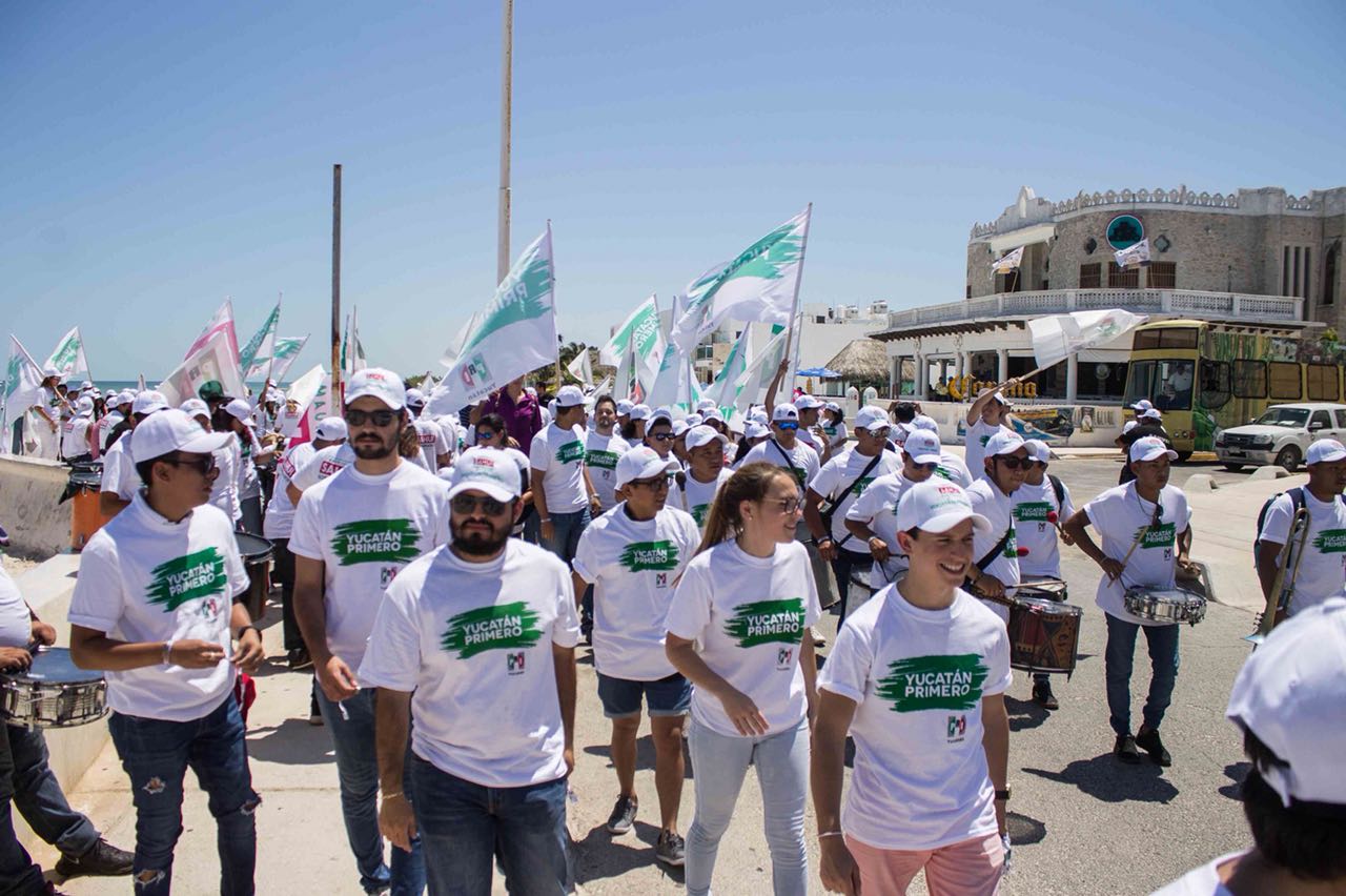 El PRI toma las calles para apoyar a Meade y Sahuí