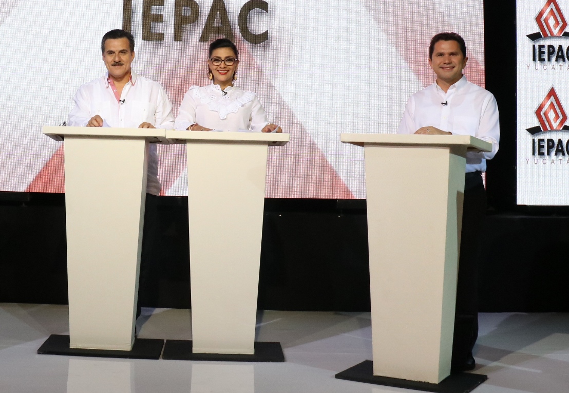 Sahuí inicia su participación en el debate