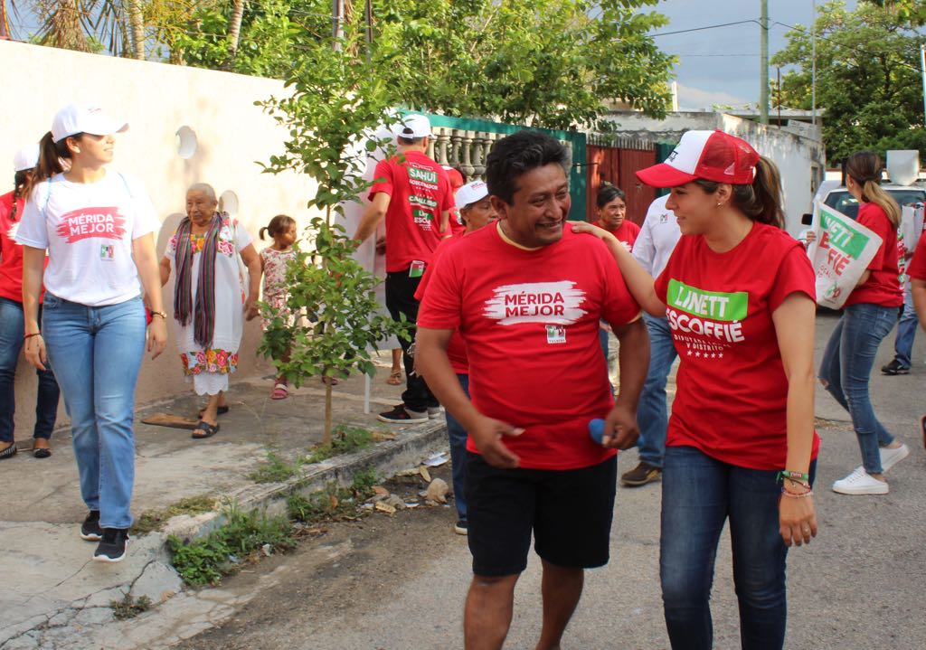 Jóvenes meridanos encuentran en Linett Escoffié a una aliada