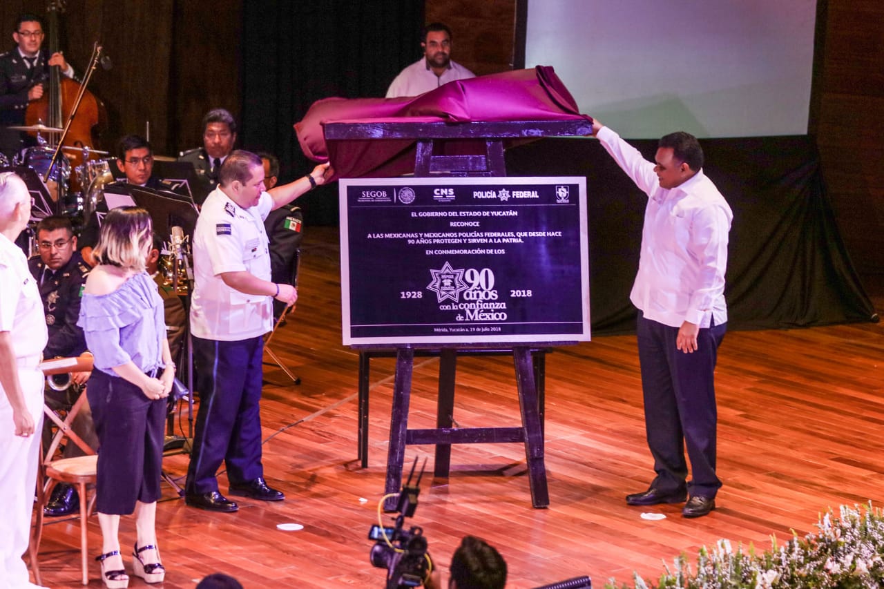 Se conmemora el 90 aniversario de la Policía Federal