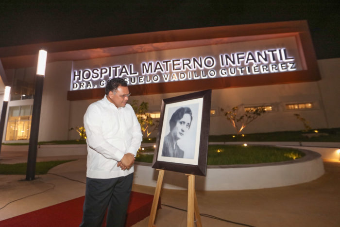 Hospital Materno Infantil rinde homenaje a la primera doctora yucateca