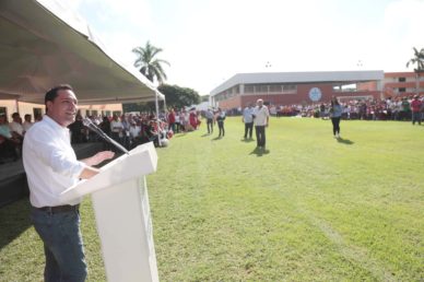 El gobernador inaugura la liga de fútbol Juan N. Cuevas