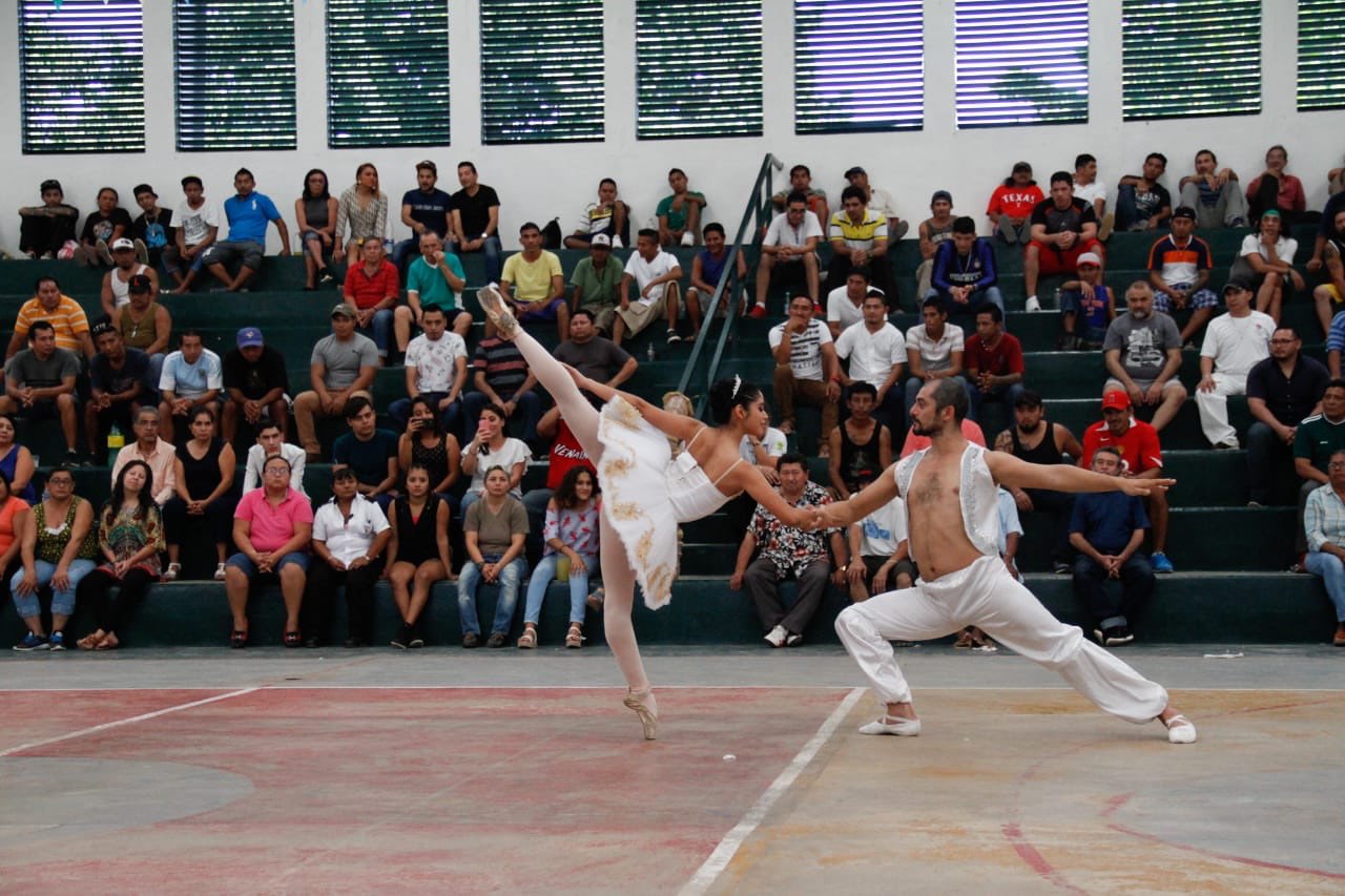 «La voz del aficionado» anima  semana del Otoño Cultural en el Cereso