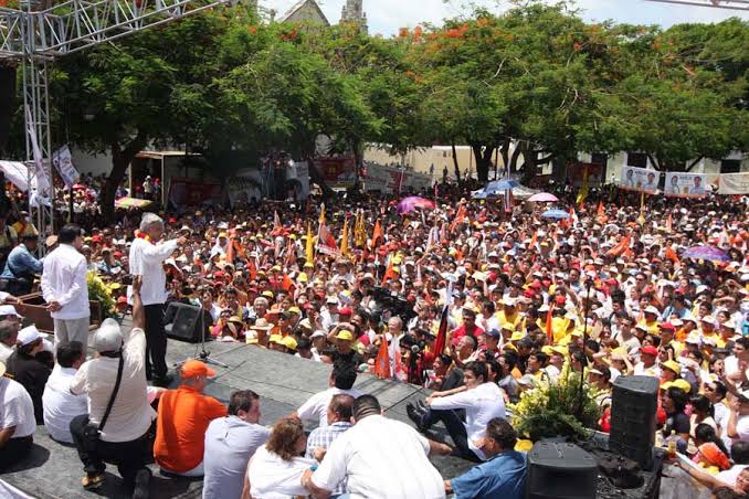 Pagan por conocer a López Obrador y los estafan