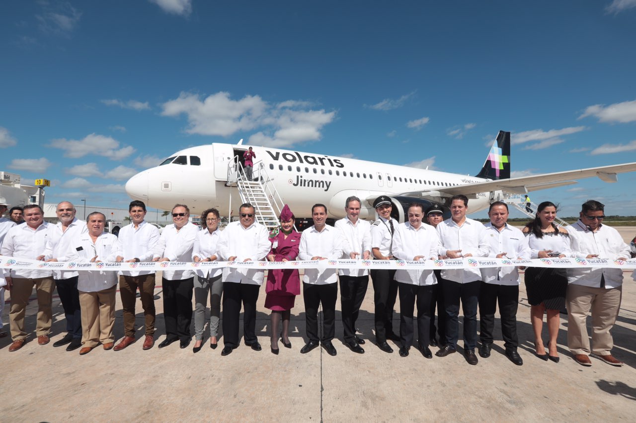 Inauguran nueva ruta aérea Mérida – Bajío