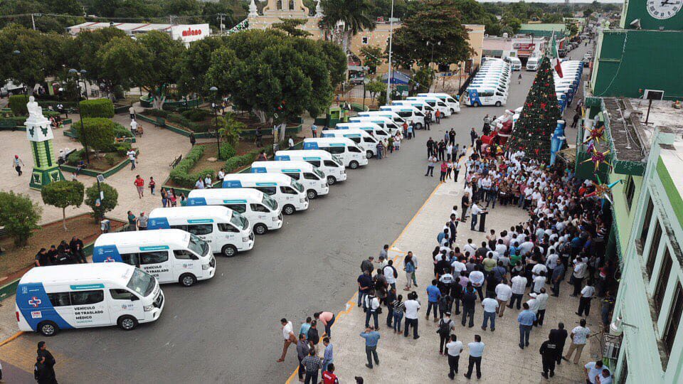 Concluye entrega de 150 vehículos de traslado médico a municipios