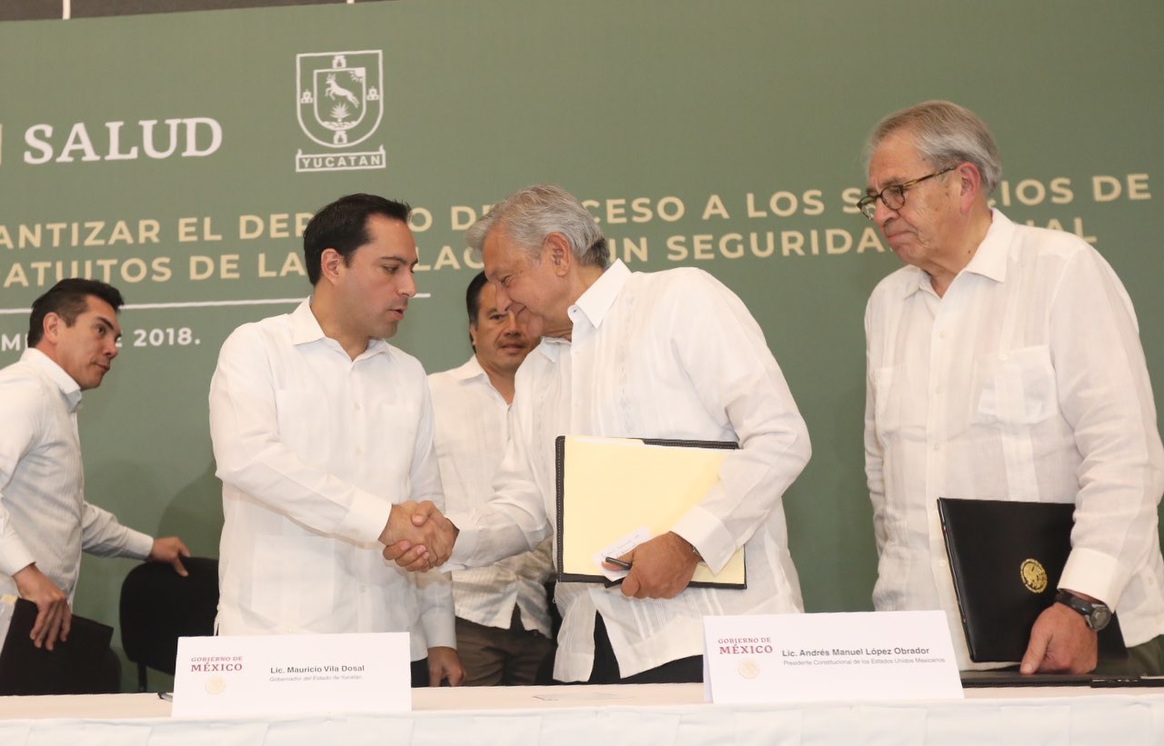 Gobiernos estatal y federal firman acuerdo para mejorar servicios de salud