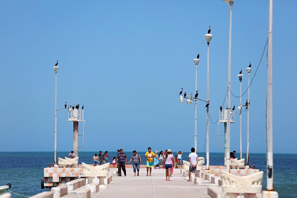 A un mes, el Festival de la Veda continúa atrayendo turistas a la costa yucateca