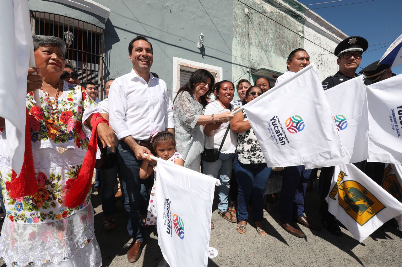 Gobierno del Estado apoya a municipios en la construcción de calles