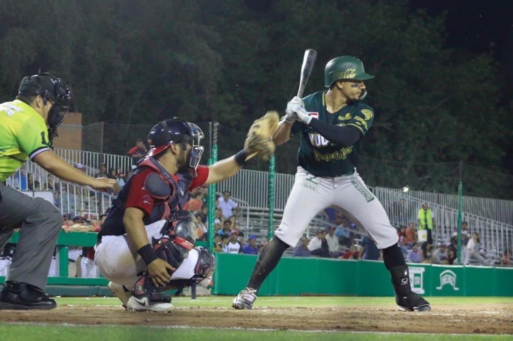 Leones de Yucatán desatan salvaje ofensiva para vencer 17-10 a los Bravos