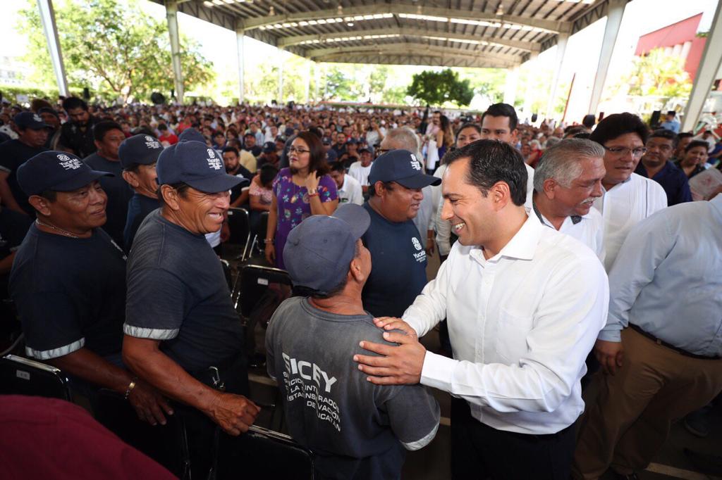 Trabajadores del Gobierno del Estado, pieza fundamental para transformar a Yucatán