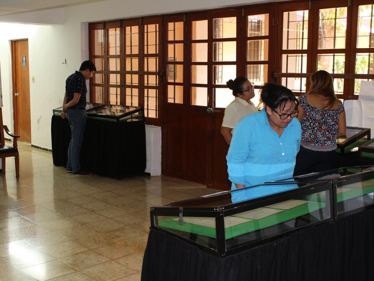 Gobierno de Yucatán homenajea a galenos con la exposición “Médicos y vocación”