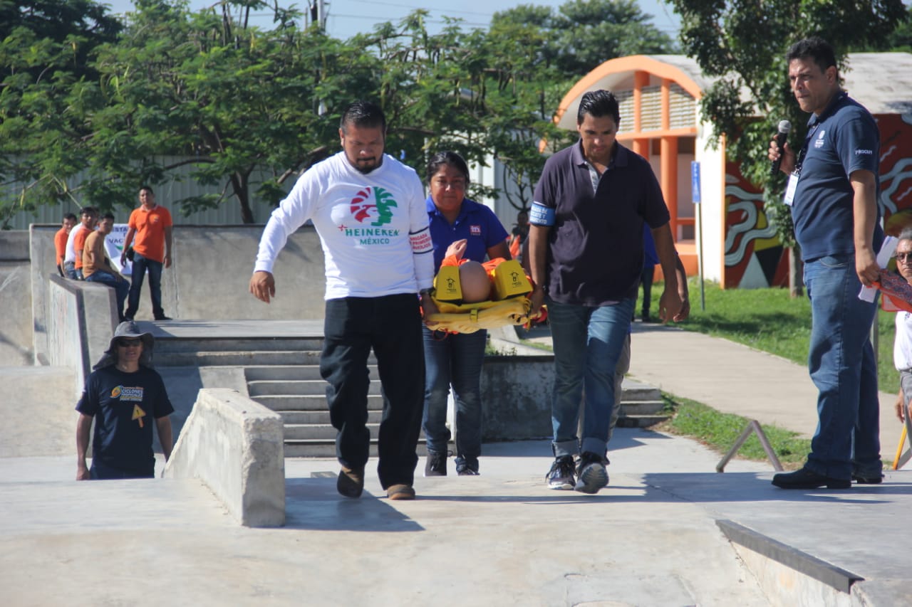 Gobierno de Yucatán reconoce valiosa labor de las brigadas de emergencias