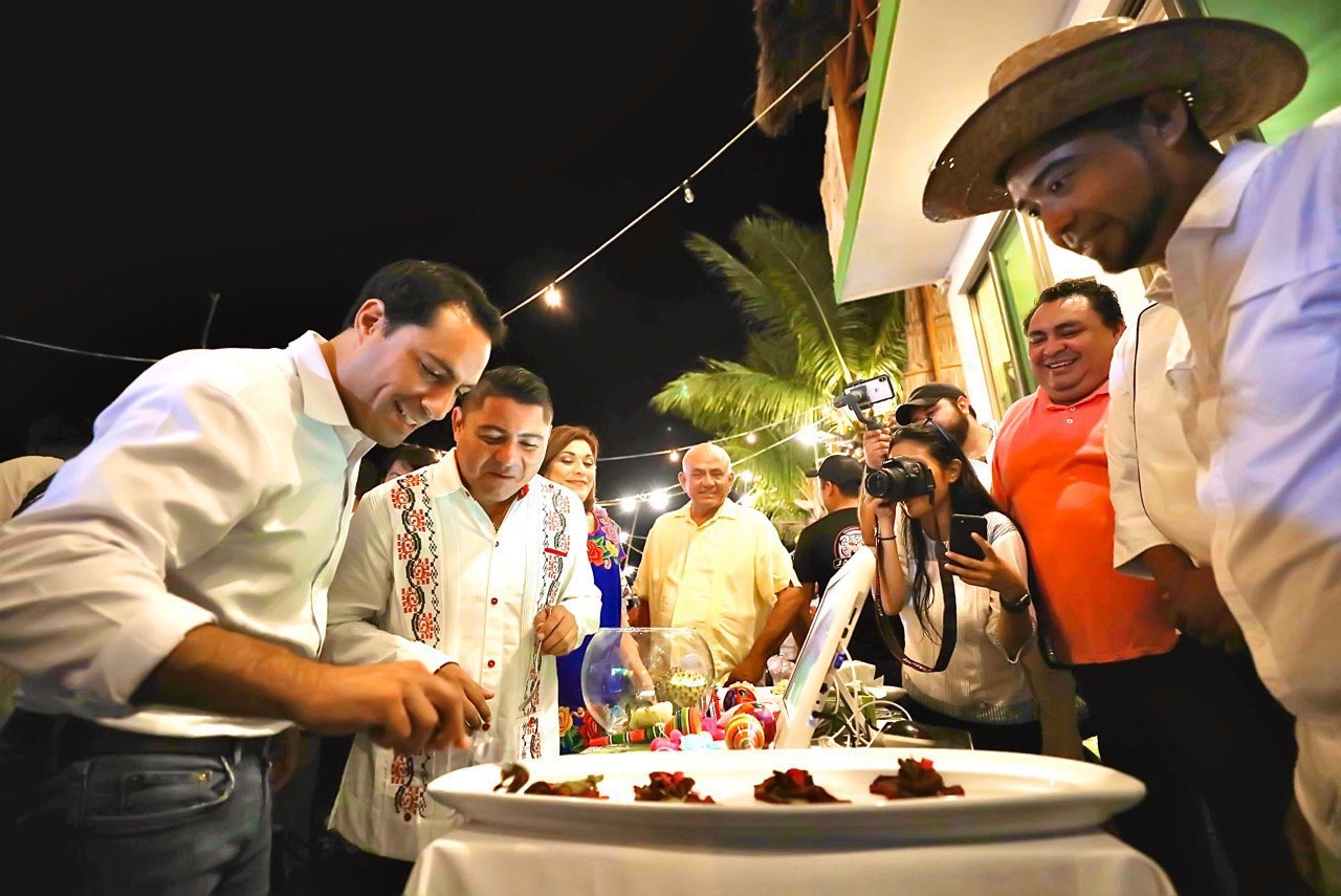 Inaugura Mauricio Vila el Festival del Pulpo 2019 en Río Lagartos