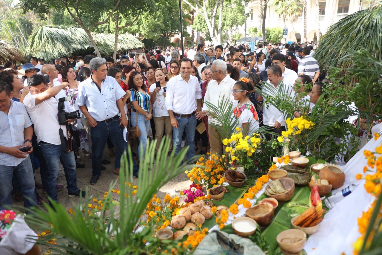 Yucatán celebra el Hanal Pixán con Gran Muestra de Altares