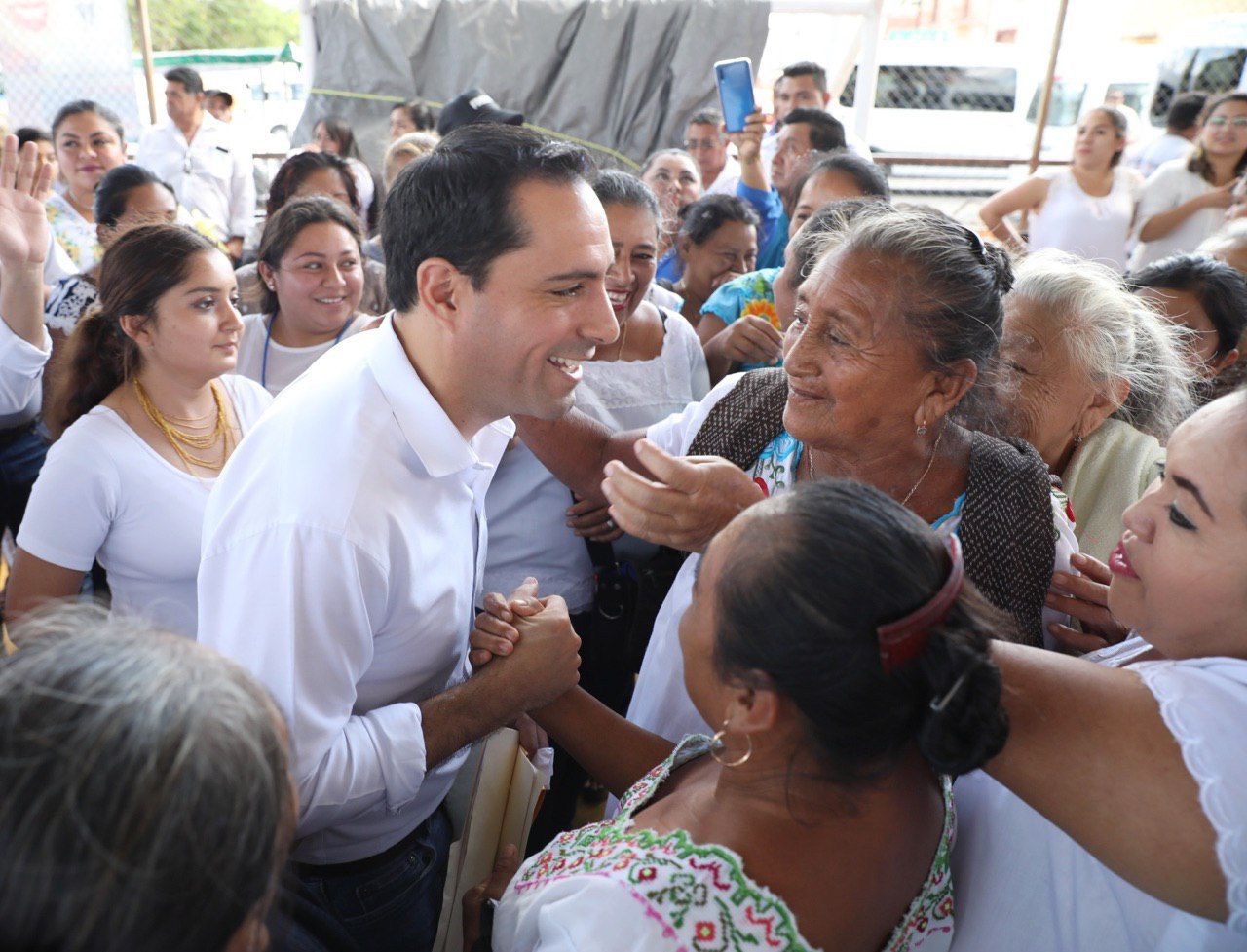 Más familias yucatecas son beneficiadas con acciones de vivienda