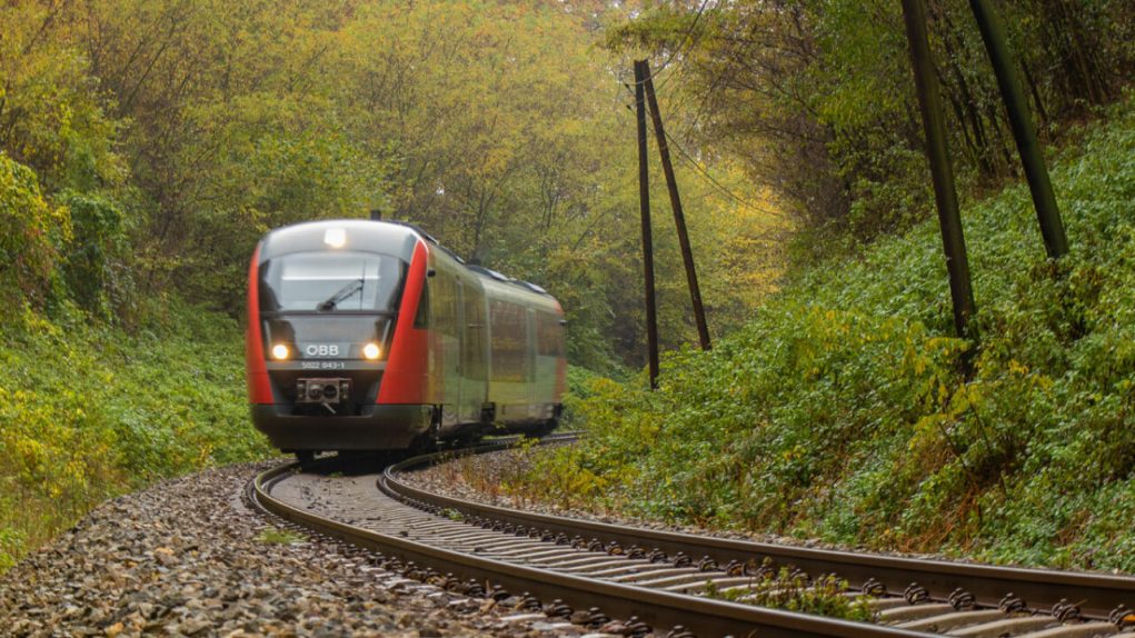 Ampliarán la carretera a Cancún por el Tren Maya