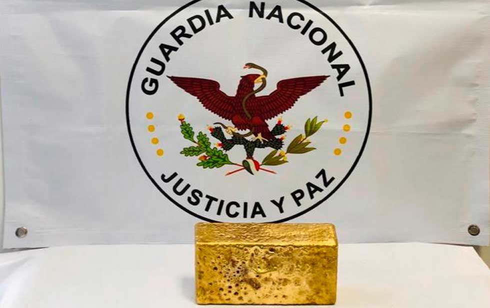 Aseguran lingote de oro de 1.5 millones de dólares en aeropuerto de Juárez