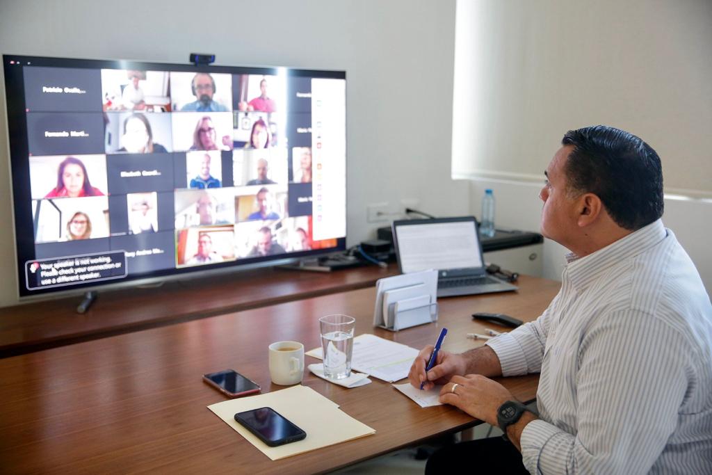 Renán Barrera en encuentro virtual con alcaldes de España y América Latina