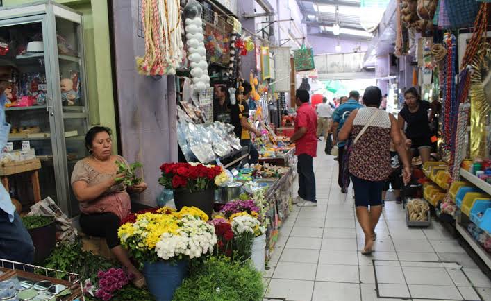 Negocios no esenciales de mercados municipales laborarán próximos dos domingos