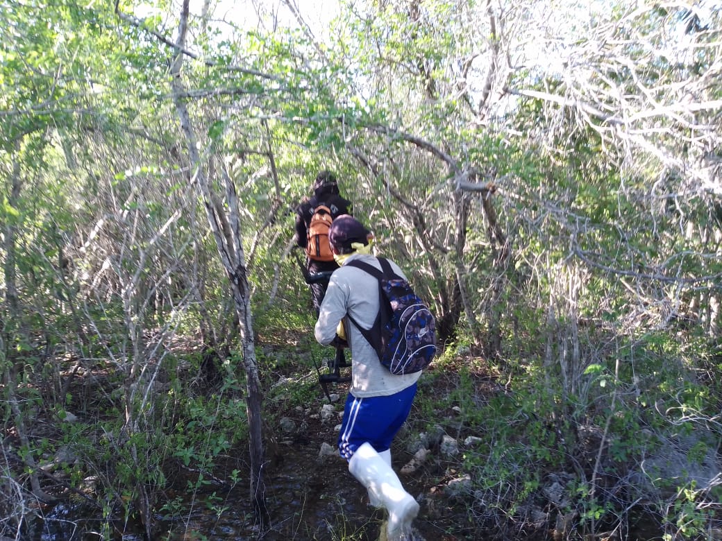 Se pierden en el monte 10 horas buscando un dron