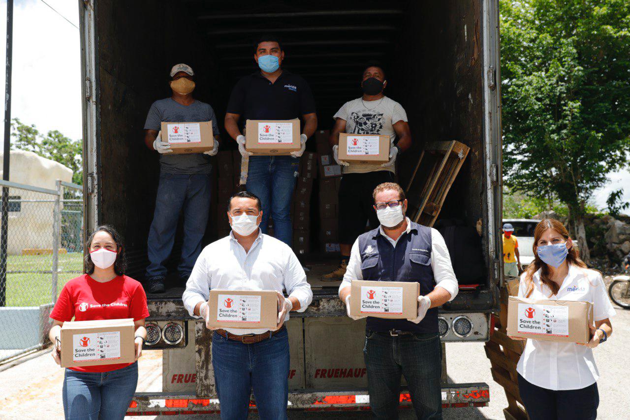 Ayuntamiento y Save the Children entregan paquetes alimentarios en zonas vulnerables