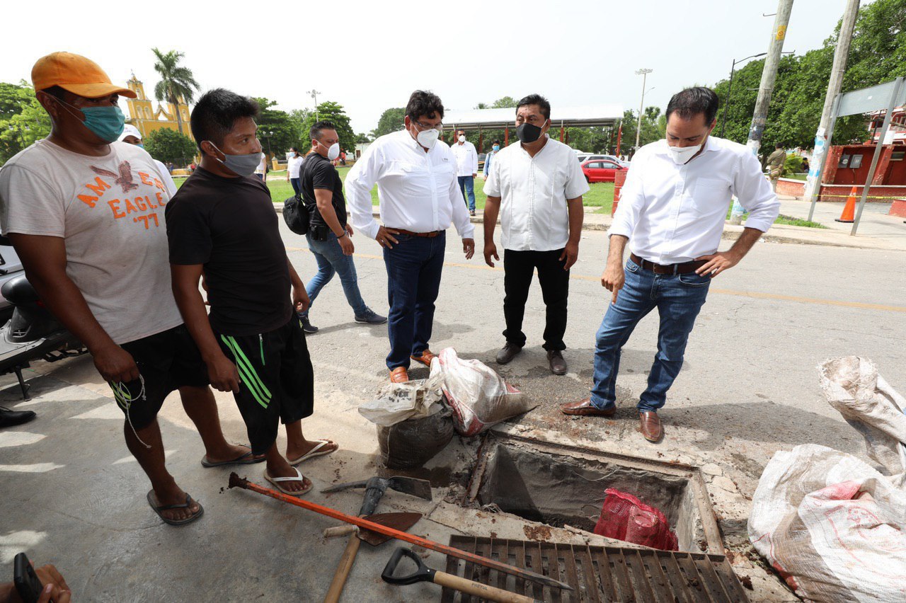 Mauricio Vila continúa con recorridos para distribuir apoyos emergentes