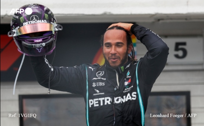 Hamilton se coloca líder de la Fórmula 1 tras vencer en Hungría