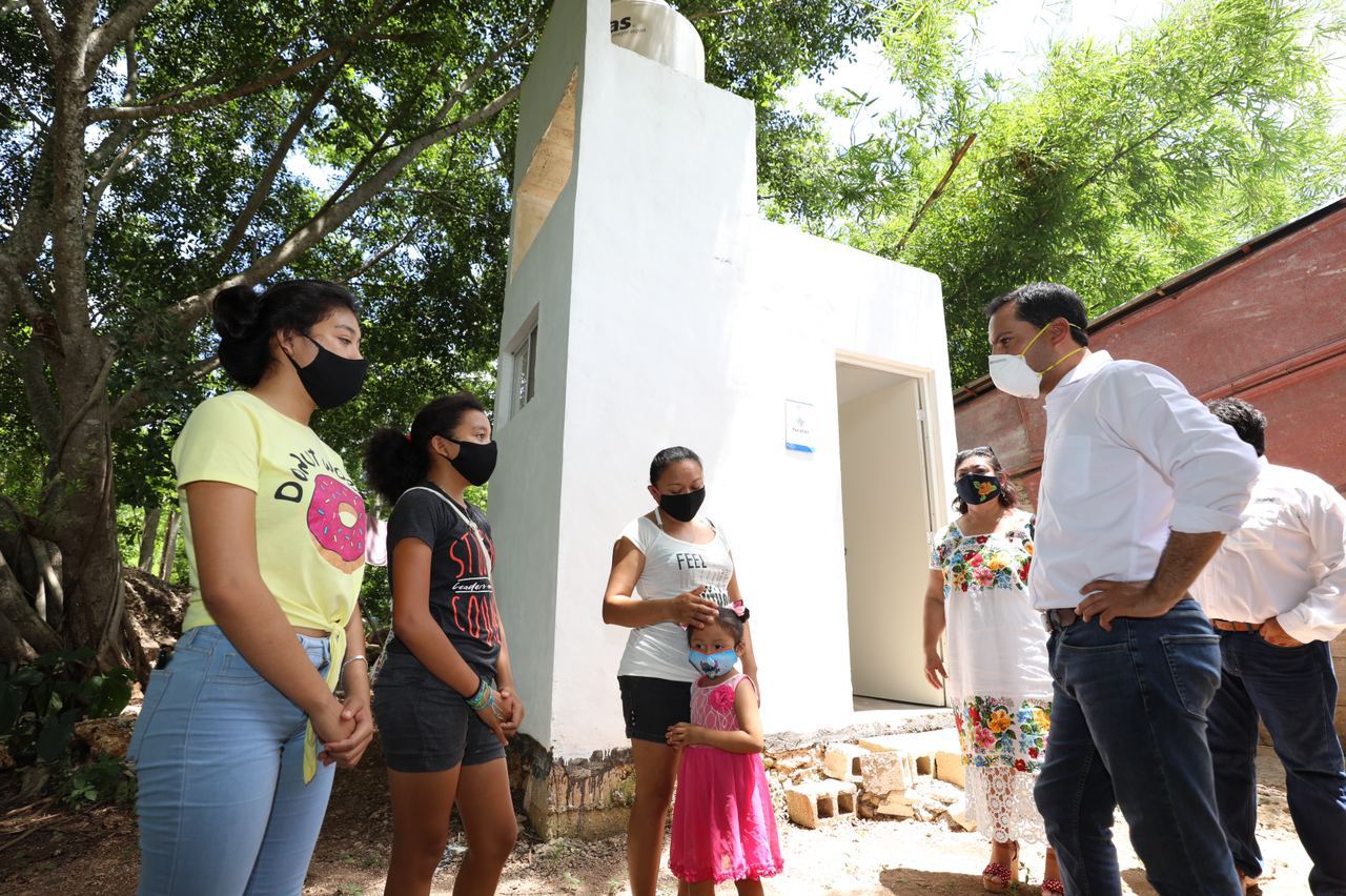 Familias yucatecas que más lo necesitan reciben apoyo del Gobierno del Estado