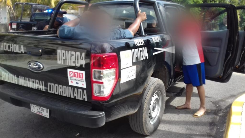Detienen ebrios en Campeche al director y policías de municipales de Chocholá