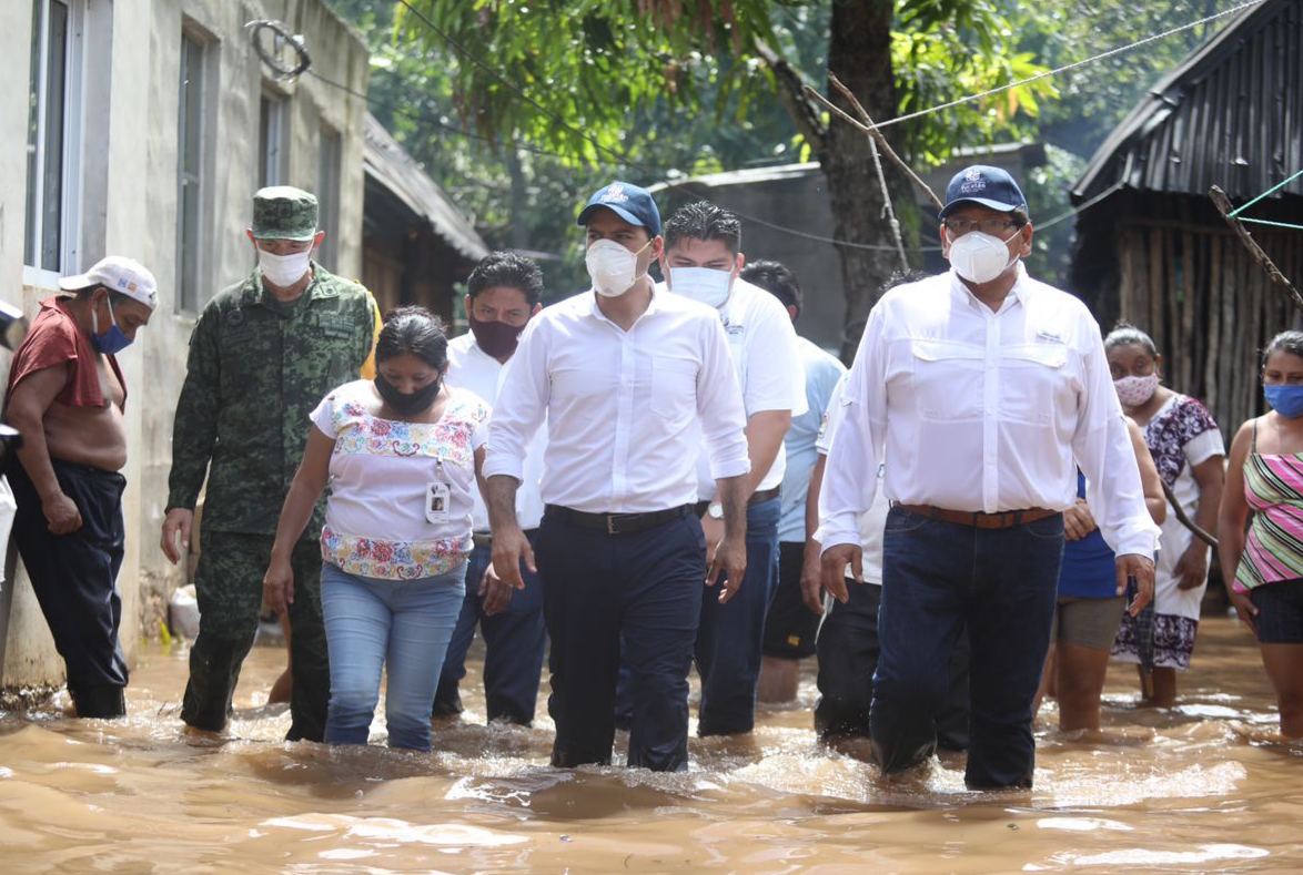 Mauricio Vila recorre la zona oriente afectada por “Gamma”