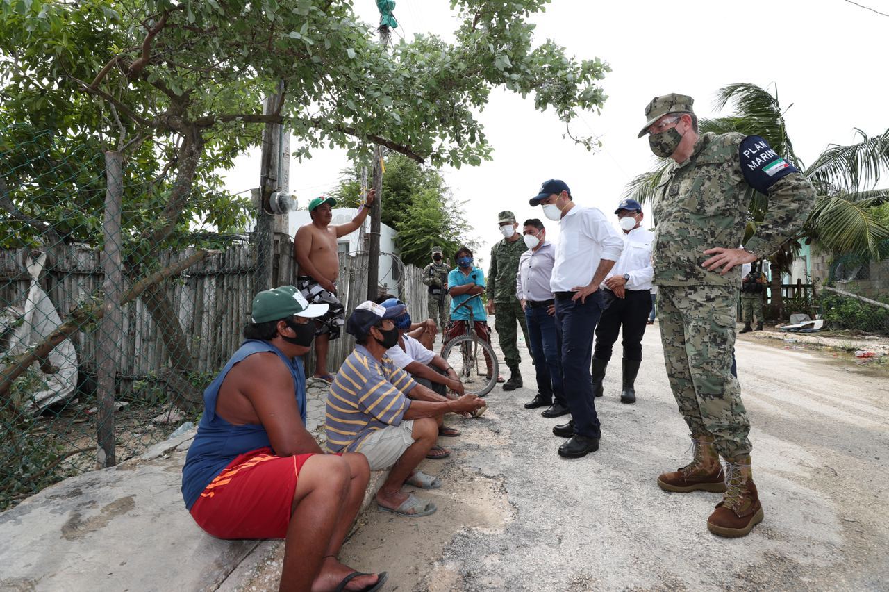 Mauricio Vila supervisa refugios en  la zona costera oriente