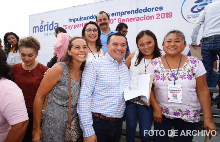 Con  apoyos a emprendedores, el Ayuntamiento impulsa la activación económica del municipio