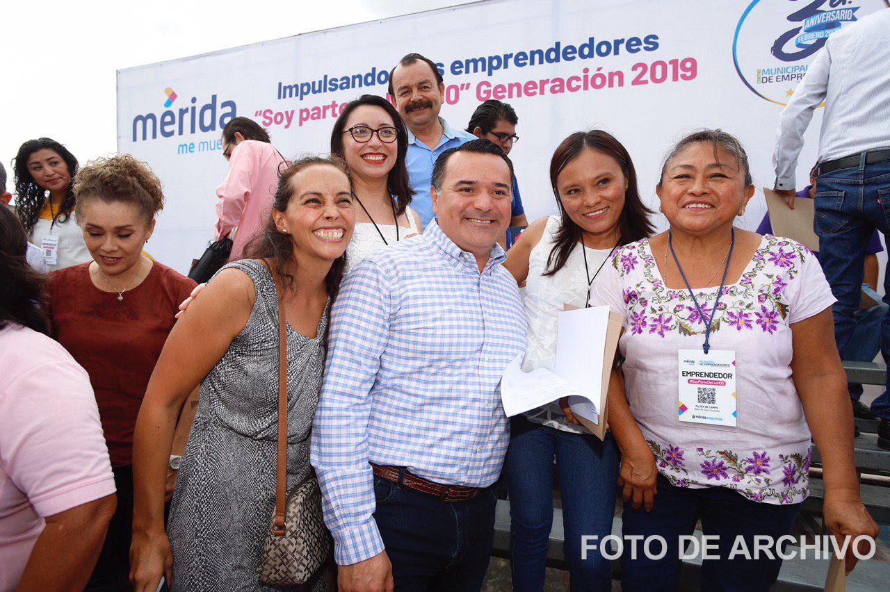 Con  apoyos a emprendedores, el Ayuntamiento impulsa la activación económica del municipio