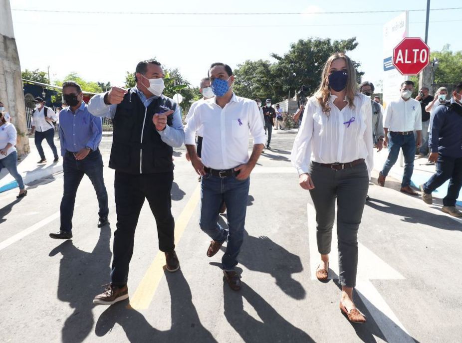 Entregan Mauricio Vila y Renán Barrera 35.7 kilómetros de calles pavimentadas en la capital yucateca