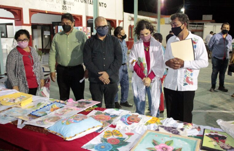 El Arte contribuye a la economía de varias familias de Dzilam de Bravo