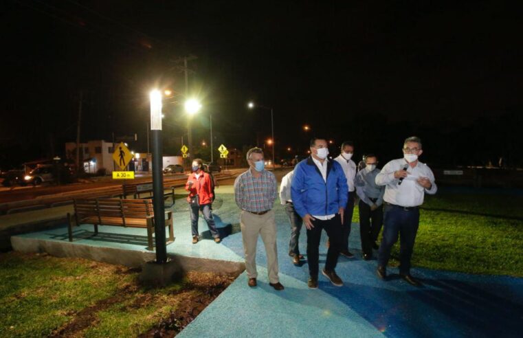 Entregan andadores y trabajos de iluminación en “Ya’axtal”