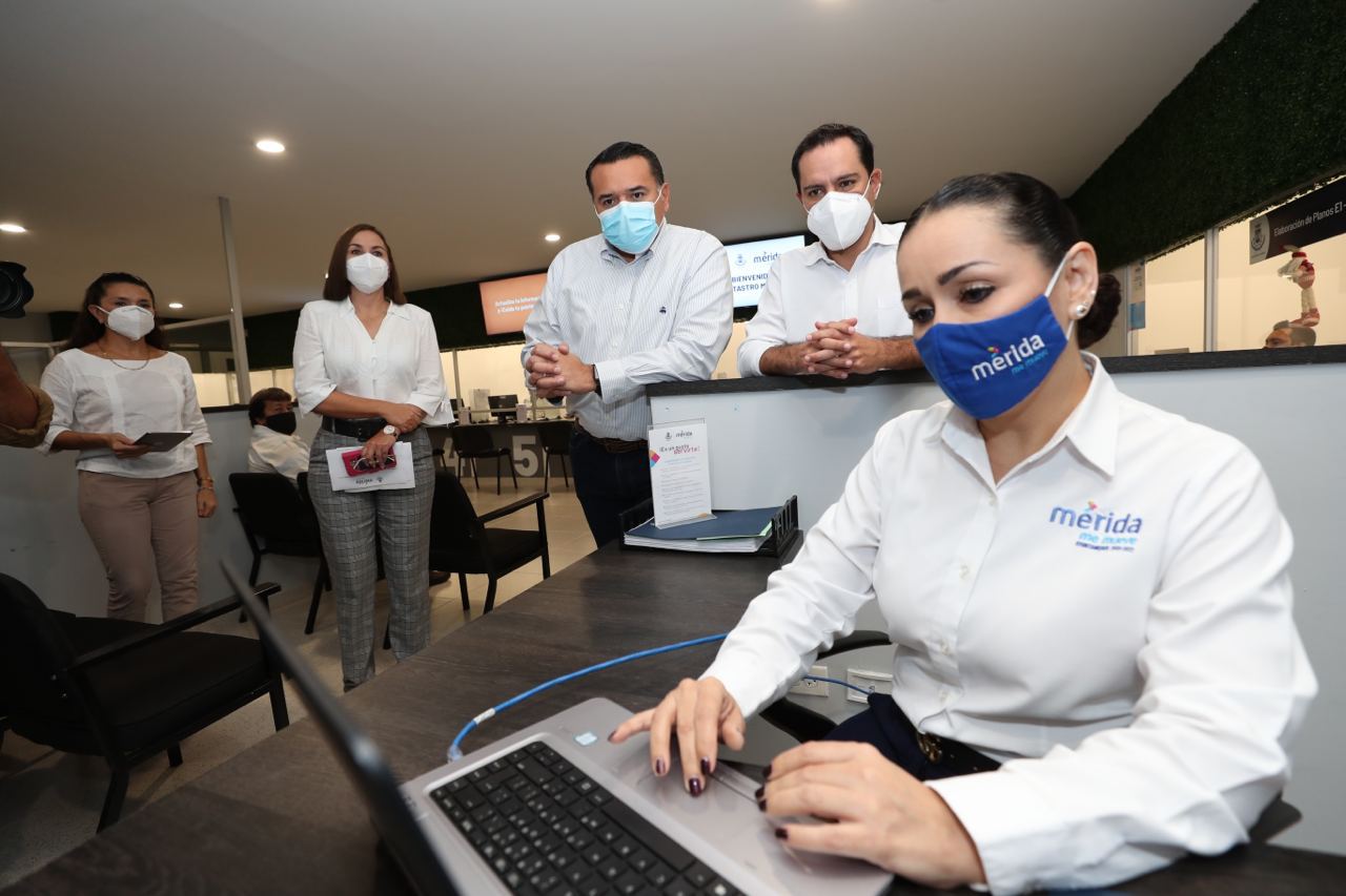 Mauricio Vila y Renán Barrera supervisan la Plataforma Digital para el Registro Público de la Propiedad